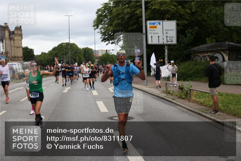 29.06.2025 - hella hamburg halbmarathon Yannick Fuchs http://msf.ph/oto/8311807 29.06.2025 10:50:36 20KM 1583, 1955, 2083, 2741, 3413, 3836, 4152, 4940, 5418, 5492, 5570, 6399, 6416, 6835, 7037, 7547, 7716, 8393, 8542, 8652, 8669, 8825, 9488, 9727, 9884, 9907, 9934, 10093, 10212, 10665, 11083, 11212, 12014, 12348, 12440, 12523, 12590, 12712, 13394, 13666, 13691, 13750, 14139, 14408, 14588, 14678, 14867, 15097, 15407, 15431, 15695, 15712, 16121, 16257, 16261, 16634, 16679, 17268, 17660, 17993, 18208, 18652, 18719, 18867, 18899, 19091 meine-sportfotos.de