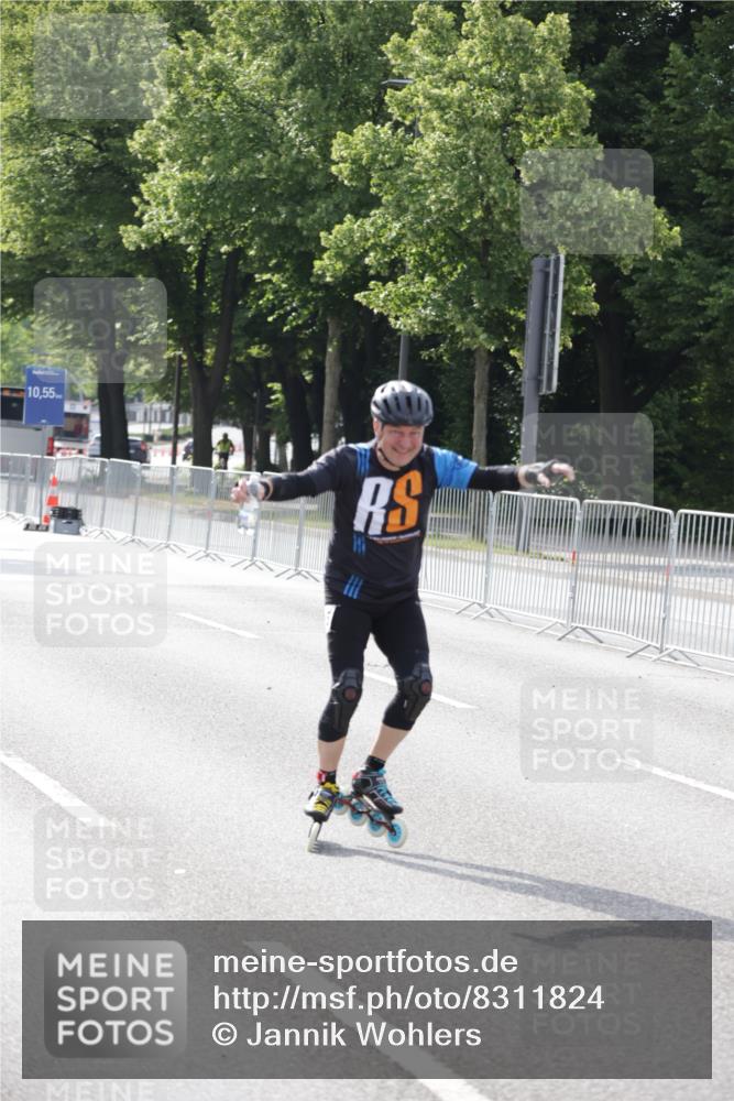 29.06.2025 - hella hamburg halbmarathon Jannik Wohlers http://msf.ph/oto/8311824 29.06.2025 08:58:55 Lombardsbrücke  meine-sportfotos.de