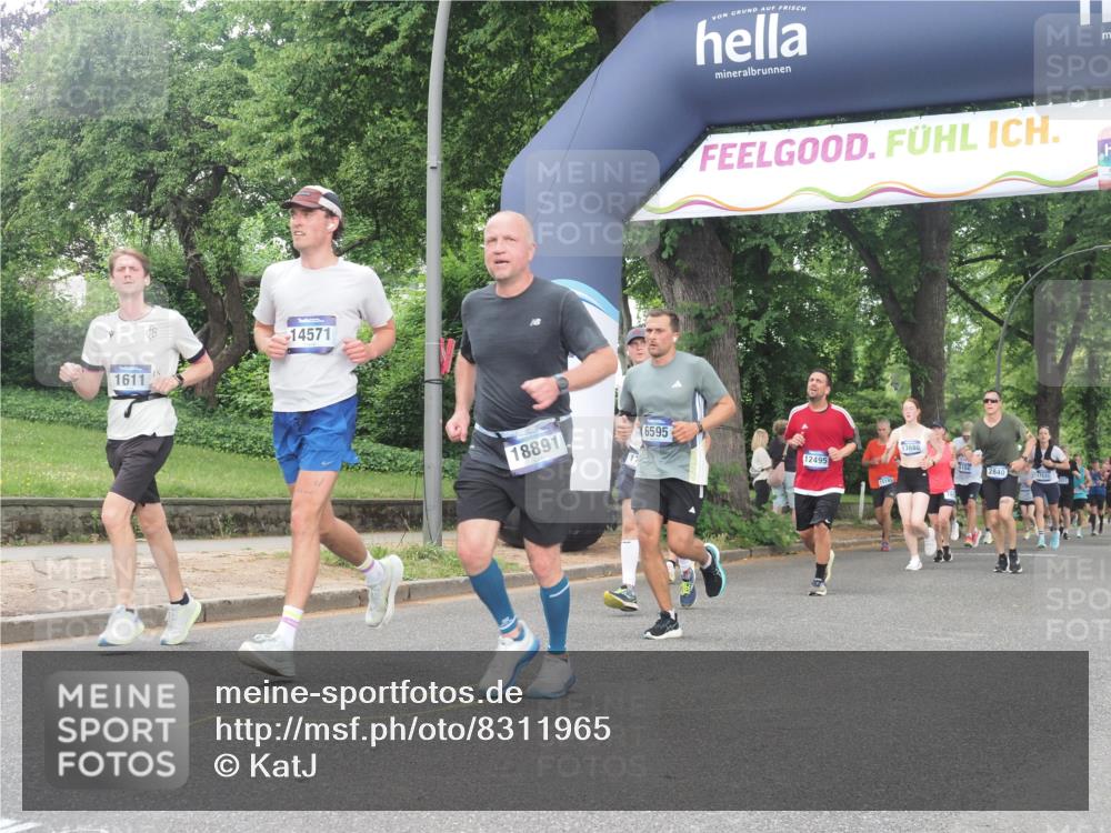 29.06.2025 - hella hamburg halbmarathon KatJ http://msf.ph/oto/8311965 29.06.2025 10:44:49 Zwischen KM18-KM19 1611, 2236, 2840, 6595, 7082 meine-sportfotos.de