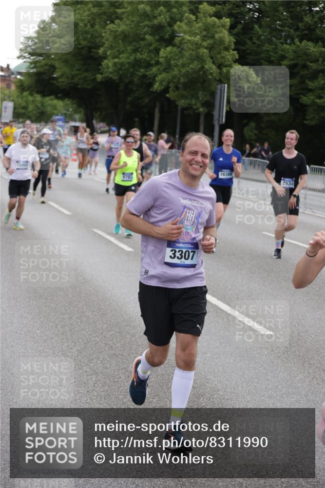 29.06.2025 - hella hamburg halbmarathon Jannik Wohlers http://msf.ph/oto/8311990 29.06.2025 10:38:33 Lombardsbrücke 1232, 1390, 1451, 2524, 2534, 3307, 3745, 3927, 4257, 4320, 4410, 4964, 6062, 6112, 6611, 7263, 8367, 8783, 9455, 9708, 9974, 9977, 10072, 10554, 10604, 10696, 11059, 12028, 12072, 12410, 12722, 13060, 13922, 14557, 14558, 14856, 16181, 16335, 16346, 16388, 16841, 16883, 18050, 18504 meine-sportfotos.de