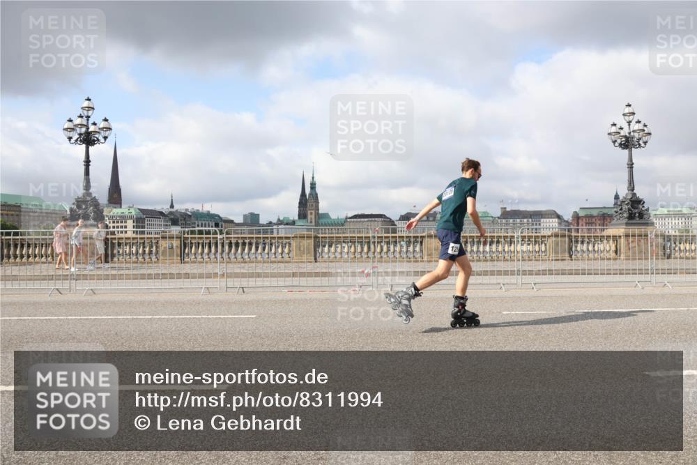 29.06.2025 - hella hamburg halbmarathon Lena Gebhardt http://msf.ph/oto/8311994 29.06.2025 09:06:54 Lombardsbrücke 125 meine-sportfotos.de