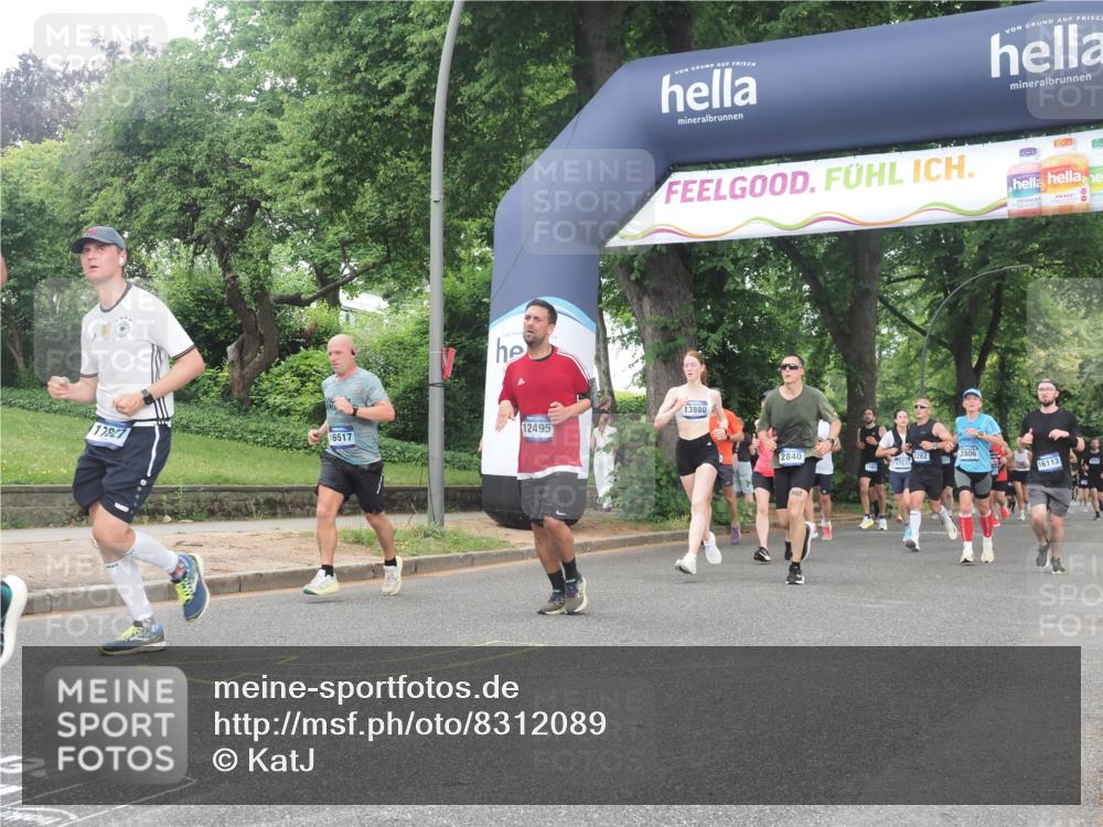 29.06.2025 - hella hamburg halbmarathon KatJ http://msf.ph/oto/8312089 29.06.2025 10:44:51 Zwischen KM18-KM19 1611, 2236, 2282, 2806, 2840, 6595, 7856 meine-sportfotos.de