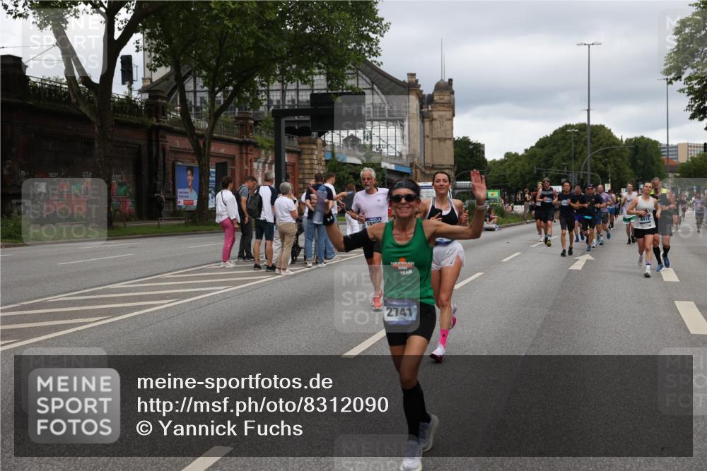 29.06.2025 - hella hamburg halbmarathon Yannick Fuchs http://msf.ph/oto/8312090 29.06.2025 10:50:37 20KM 1583, 1955, 2083, 2741, 3413, 3836, 4152, 4940, 5418, 5492, 5570, 6399, 6416, 6835, 7037, 7547, 7716, 8393, 8542, 8652, 8669, 8825, 9488, 9727, 9820, 9884, 9907, 9934, 10093, 10212, 10665, 11083, 11212, 12014, 12348, 12440, 12523, 12590, 12712, 13394, 13666, 13691, 13750, 14139, 14408, 14588, 14678, 14867, 15097, 15407, 15431, 15695, 15712, 16113, 16121, 16257, 16261, 16634, 16679, 17268, 17660, 17993, 18208, 18652, 18719, 18867, 18899, 19091 meine-sportfotos.de