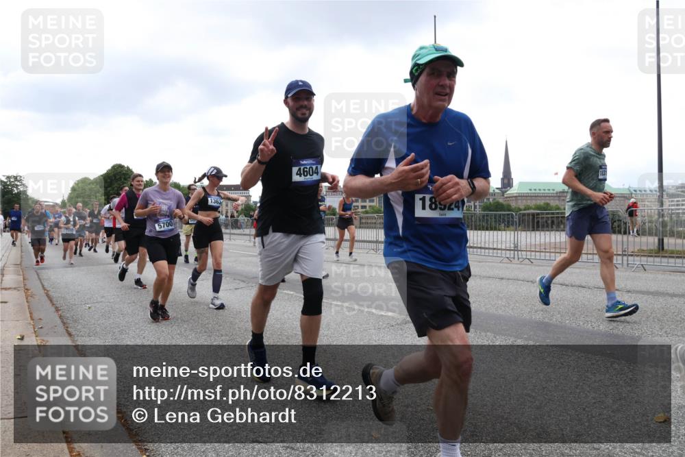 29.06.2025 - hella hamburg halbmarathon Lena Gebhardt http://msf.ph/oto/8312213 29.06.2025 10:47:01 Lombardsbrücke 5700, 1363, 4604, 18924, 1831, 1073, 1185, 1286, 1363, 1371, 1375, 1593, 1607, 1704, 1720, 1961, 1999, 2162, 2211, 2320, 2327, 2537, 2555, 2556, 2665, 2981, 3277, 3406, 3407, 3469, 3734, 3823, 4184, 4202, 4239, 4296, 4342, 4355, 4483, 4604, 5111, 5114, 5700, 5796, 5953, 6485, 6496, 6740, 6879, 7073, 7412, 7430, 7431, 7767, 7827, 8131, 8477, 8486, 8553, 8684, 8706, 8967, 9691, 10230, 13969, 14261, 15852, 16882, 16987 meine-sportfotos.de