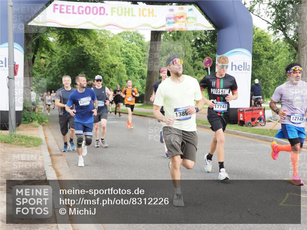 29.06.2025 - hella hamburg halbmarathon MichiJ http://msf.ph/oto/8312226 29.06.2025 10:36:13 Zwischen KM18-KM19 1892, 2340, 7367, 8216, 10480, 11961, 12149, 12747, 13009, 13450, 13570, 13894, 15857, 16205, 17743, 18206, 18758 meine-sportfotos.de