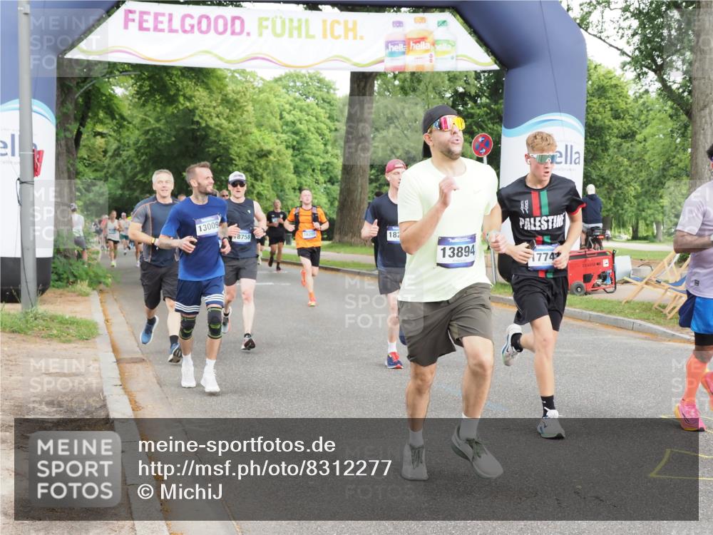29.06.2025 - hella hamburg halbmarathon MichiJ http://msf.ph/oto/8312277 29.06.2025 10:36:13 Zwischen KM18-KM19 1892, 2340, 7367, 8216, 10480, 11961, 12149, 12747, 13009, 13450, 13570, 13894, 15857, 16205, 17743, 18206, 18758 meine-sportfotos.de