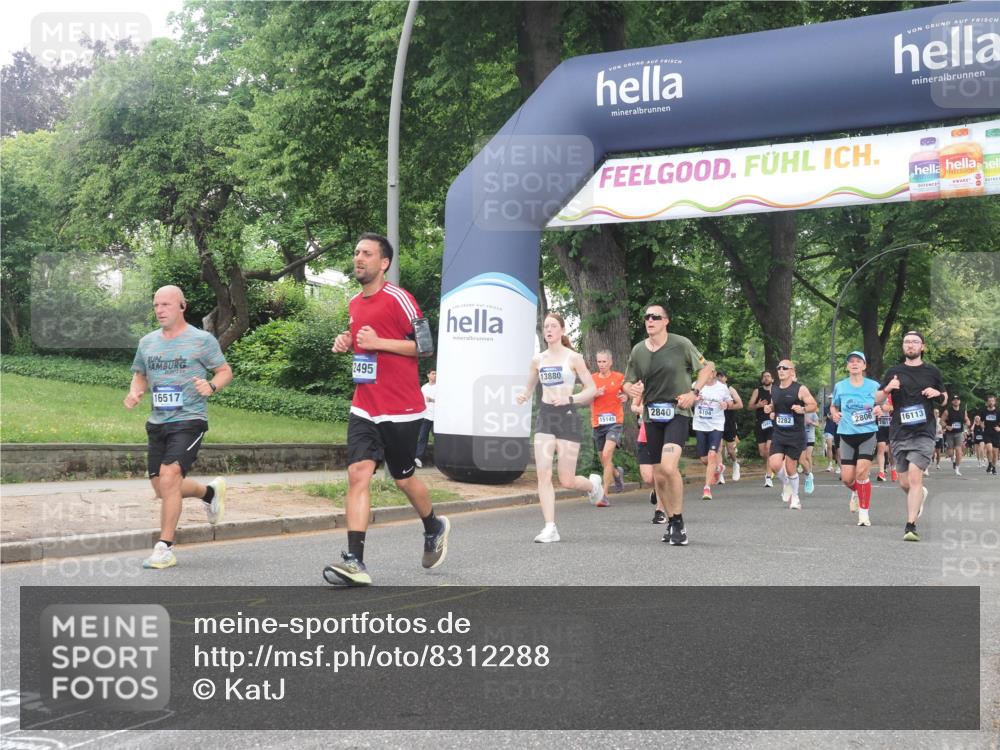 29.06.2025 - hella hamburg halbmarathon KatJ http://msf.ph/oto/8312288 29.06.2025 10:44:51 Zwischen KM18-KM19 1611, 2236, 2282, 2806, 2840, 6595, 7856 meine-sportfotos.de