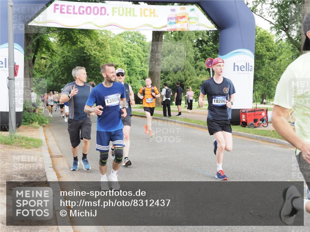 29.06.2025 - hella hamburg halbmarathon MichiJ http://msf.ph/oto/8312437 29.06.2025 10:36:13 Zwischen KM18-KM19 1892, 2340, 7367, 8216, 10480, 11961, 12149, 12747, 13009, 13450, 13570, 13894, 15857, 16205, 17743, 18206, 18758 meine-sportfotos.de