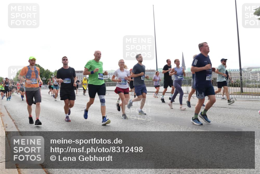 29.06.2025 - hella hamburg halbmarathon Lena Gebhardt http://msf.ph/oto/8312498 29.06.2025 10:37:20 Lombardsbrücke 556, 434, 17688, 5192, 17388, 1420, 127, 2272, 1022, 1253, 1276, 1337, 1339, 1488, 1490, 1597, 1819, 1952, 1954, 2016, 2031, 2072, 2104, 2272, 2480, 2486, 2640, 3127, 3165, 3633, 3714, 3895, 4097, 4347, 4733, 5146, 5171, 5186, 5224, 5538, 5560, 5640, 5786, 5790, 5940, 6172, 6359, 6584, 6804, 6821, 6955, 7085, 7124, 7202, 7235, 7544, 7707, 7777, 7823, 8007, 8257, 8258, 8315, 8758, 8811, 8843, 9054, 9055, 9524, 12123, 12472, 12824, 16680 meine-sportfotos.de