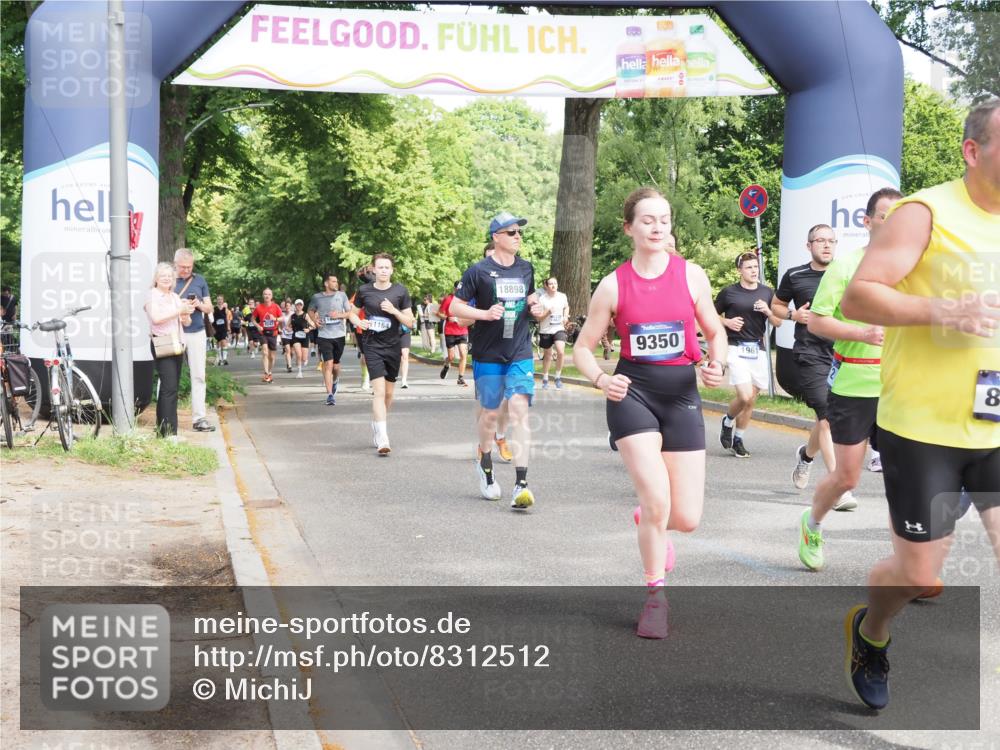 29.06.2025 - hella hamburg halbmarathon MichiJ http://msf.ph/oto/8312512 29.06.2025 11:32:22 Zwischen KM18-KM19 1961, 2254, 3295, 3401, 4155, 4202, 4296, 4325, 4523, 4659, 7293, 7829, 8203, 8967, 9000, 9350, 10512, 11164, 11468, 12152, 12981, 16552, 17288, 17318, 17388, 17536, 17566, 18580, 18898 meine-sportfotos.de