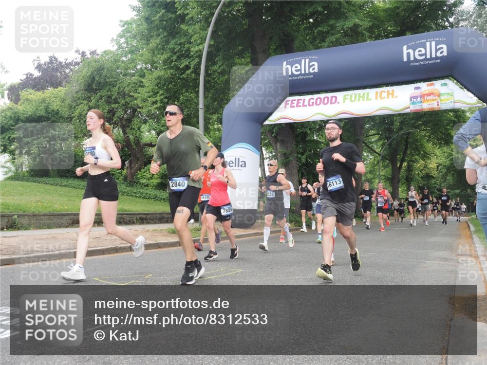 29.06.2025 - hella hamburg halbmarathon KatJ http://msf.ph/oto/8312533 29.06.2025 10:44:53 Zwischen KM18-KM19 1611, 2282, 2806, 2840, 2907, 6104, 6595, 7856 meine-sportfotos.de