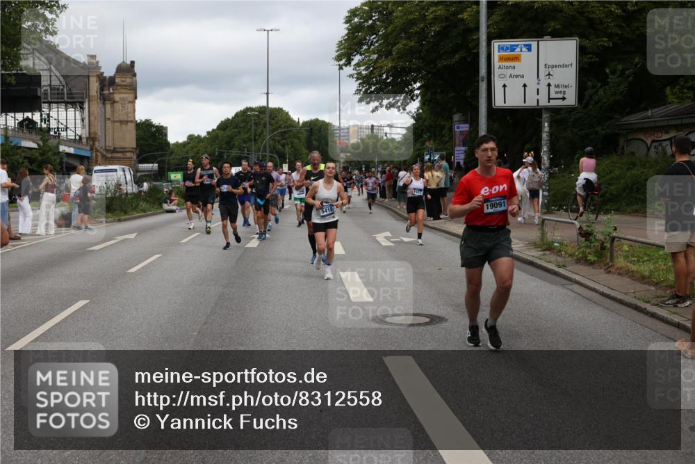 29.06.2025 - hella hamburg halbmarathon Yannick Fuchs http://msf.ph/oto/8312558 29.06.2025 10:50:38 20KM 1583, 1955, 2034, 2083, 2741, 3413, 3836, 4152, 4940, 5418, 5492, 5570, 6399, 6416, 6835, 7037, 7716, 8393, 8542, 8652, 8669, 8825, 9488, 9727, 9820, 9884, 9907, 9934, 10093, 10212, 10665, 11083, 11212, 12014, 12348, 12440, 12523, 12590, 12712, 13394, 13666, 13691, 13750, 14139, 14408, 14588, 14678, 14867, 15097, 15407, 15431, 15695, 15712, 16113, 16121, 16257, 16261, 16634, 16679, 17268, 17660, 17993, 18208, 18652, 18719, 18899, 19091, 19184 meine-sportfotos.de