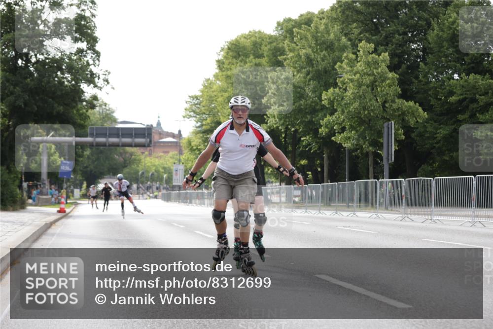 29.06.2025 - hella hamburg halbmarathon Jannik Wohlers http://msf.ph/oto/8312699 29.06.2025 08:59:09 Lombardsbrücke  meine-sportfotos.de