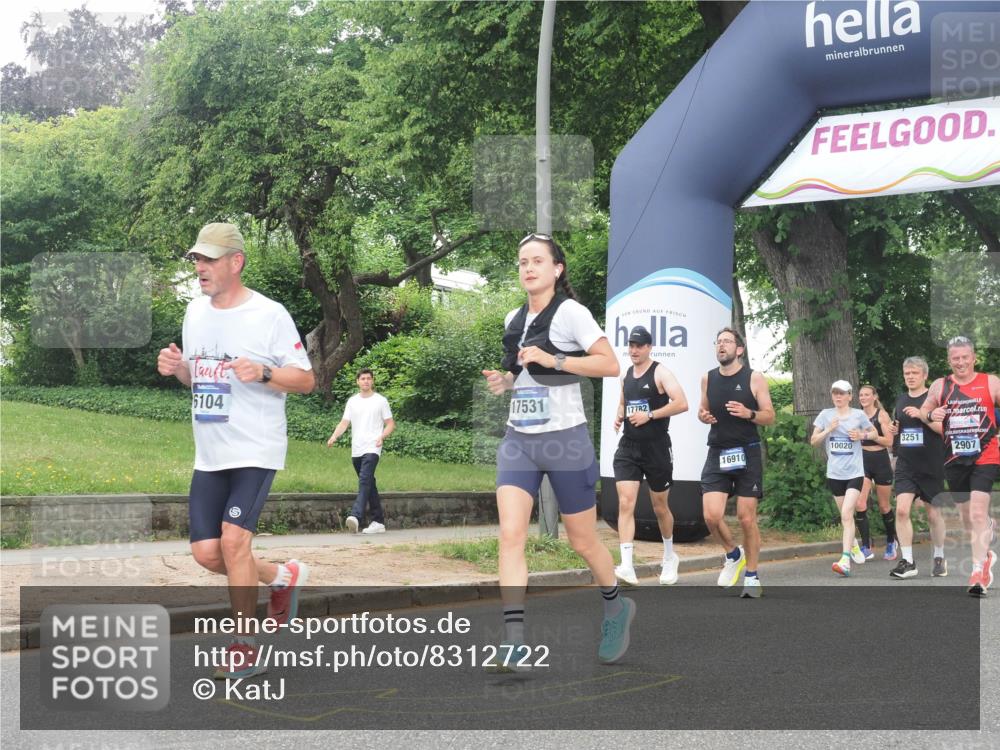 29.06.2025 - hella hamburg halbmarathon KatJ http://msf.ph/oto/8312722 29.06.2025 10:44:55 Zwischen KM18-KM19 2282, 2806, 2840, 2907, 5341, 6104, 6595, 7856 meine-sportfotos.de