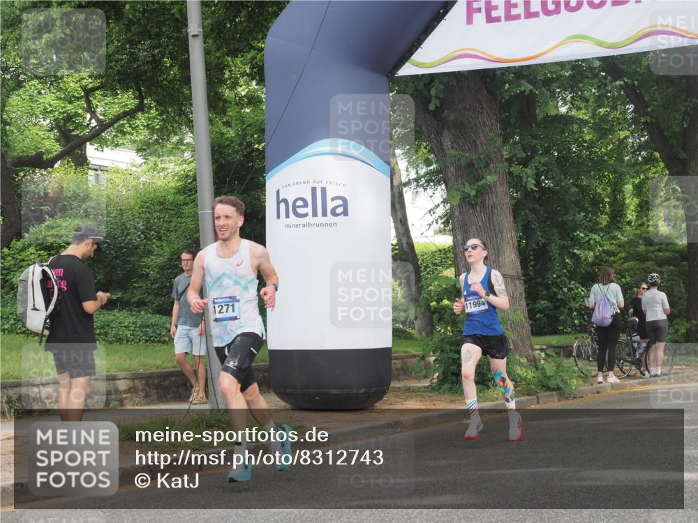 29.06.2025 - hella hamburg halbmarathon KatJ http://msf.ph/oto/8312743 29.06.2025 10:15:29 Zwischen KM18-KM19  meine-sportfotos.de