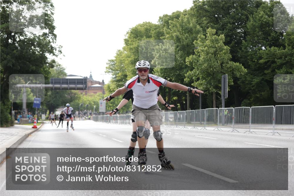 29.06.2025 - hella hamburg halbmarathon Jannik Wohlers http://msf.ph/oto/8312852 29.06.2025 08:59:09 Lombardsbrücke  meine-sportfotos.de