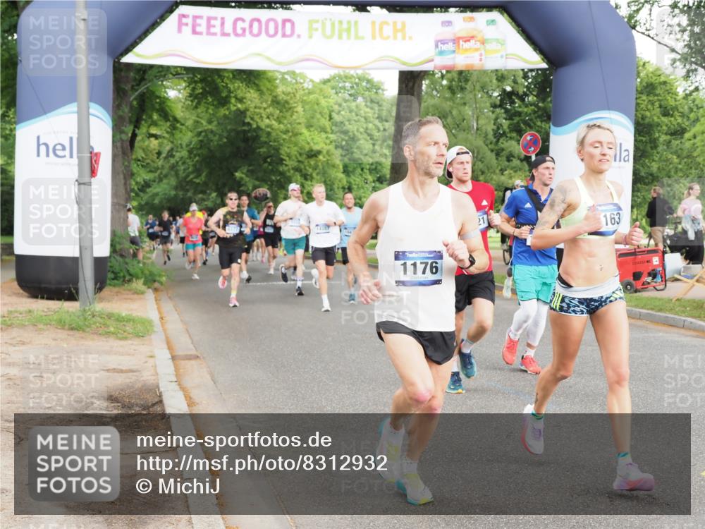 29.06.2025 - hella hamburg halbmarathon MichiJ http://msf.ph/oto/8312932 29.06.2025 10:36:21 Zwischen KM18-KM19 1163, 1176, 1914, 2260, 5421, 6377, 6923, 8889, 11779, 13009, xxx, 14383, 14511, 15590, 16205, 17905, 18251, 18758, 18815, 18974 meine-sportfotos.de