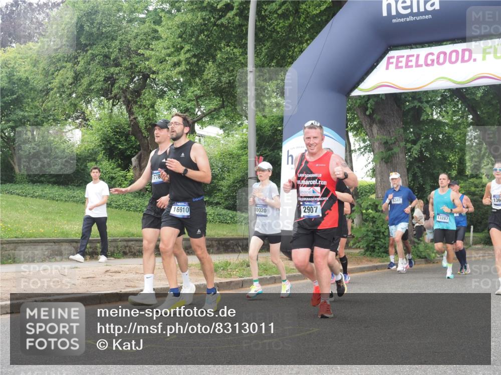 29.06.2025 - hella hamburg halbmarathon KatJ http://msf.ph/oto/8313011 29.06.2025 10:44:56 Zwischen KM18-KM19 2282, 2806, 2840, 2907, 3251, 5341, 6104, 7856 meine-sportfotos.de