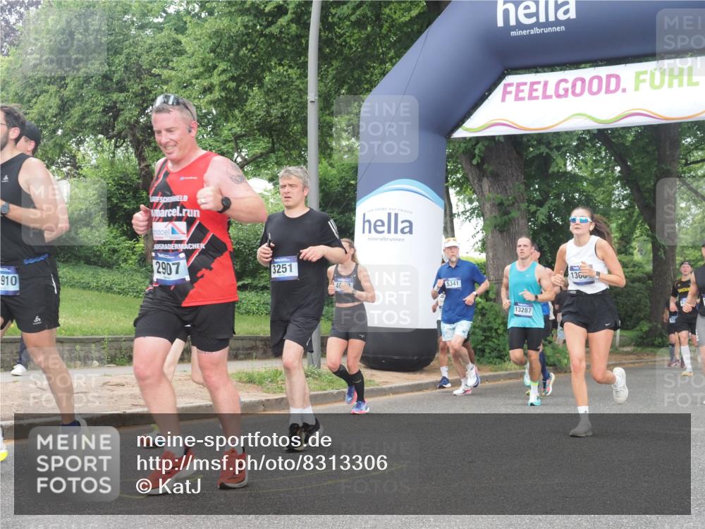 29.06.2025 - hella hamburg halbmarathon KatJ http://msf.ph/oto/8313306 29.06.2025 10:44:57 Zwischen KM18-KM19 2282, 2806, 2840, 2907, 3251, 4088, 5341, 6104, 7856 meine-sportfotos.de