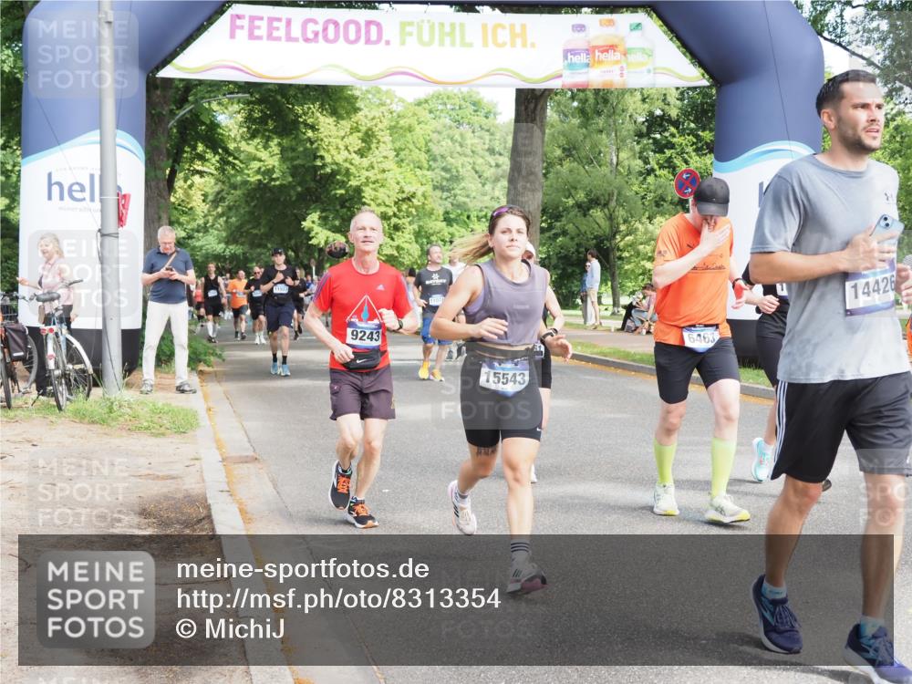 29.06.2025 - hella hamburg halbmarathon MichiJ http://msf.ph/oto/8313354 29.06.2025 11:32:29 Zwischen KM18-KM19 1961, 2450, 3401, 4202, 4296, 6463, 8967, 9243, 9350, 10512, 11075, 11164, 13861, 14426, 15543, 17514, 18157, 18580, 18898 meine-sportfotos.de
