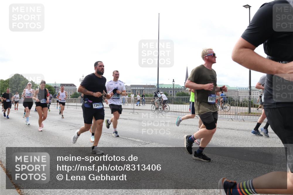 29.06.2025 - hella hamburg halbmarathon Lena Gebhardt http://msf.ph/oto/8313406 29.06.2025 10:22:10 Lombardsbrücke 17416, 16154, 13477, 2744, 1071, 1003, 1158, 1187, 1191, 1250, 1294, 1419, 1598, 1668, 1958, 1963, 2009, 2022, 2063, 2172, 2315, 2351, 2353, 2514, 2529, 2744, 3050, 3108, 3172, 3458, 3606, 3768, 3910, 3946, 3995, 4046, 4113, 4114, 4131, 4289, 4366, 4375, 4376, 4556, 4559, 4829, 4970, 5079, 5641, 5838, 6030, 6048, 6049, 6303, 6307, 6347, 6475, 6676, 6805, 6820, 6881, 6977, 7075, 7162, 7672, 7794, 8431, 8511, 8715, 8855, 8860, 8884, 8954, 8959, 9002, 9062 meine-sportfotos.de
