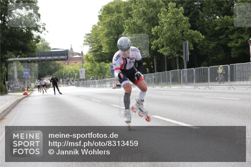 29.06.2025 - hella hamburg halbmarathon Jannik Wohlers http://msf.ph/oto/8313459 29.06.2025 08:59:13 Lombardsbrücke  meine-sportfotos.de
