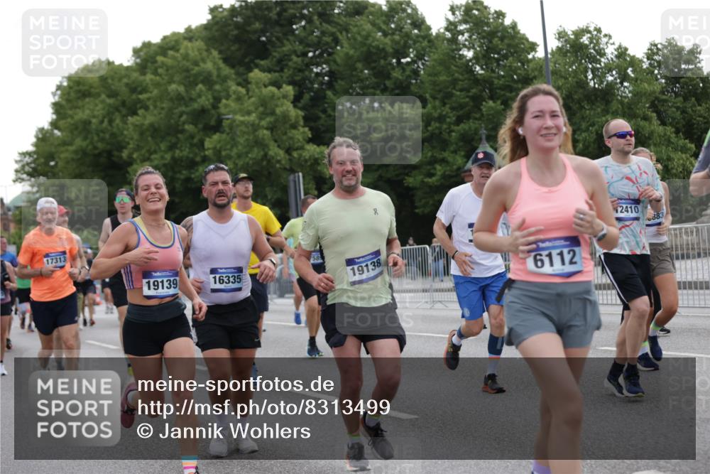 29.06.2025 - hella hamburg halbmarathon Jannik Wohlers http://msf.ph/oto/8313499 29.06.2025 10:38:42 Lombardsbrücke 1451, 1760, 2524, 2534, 2571, 2574, 2893, 2998, 3307, 3745, 4257, 4320, 4410, 4523, 4659, 6062, 6112, 6611, 7341, 7506, 7589, 7815, 8243, 8457, 8783, 9420, 9446, 9974, 9977, 10001, 10072, 10315, 10516, 10696, 11201, 12090, 12092, 12410, 12745, 13060, 13922, 14856, 14956, 15262, 15765, 16335, 16388, 16841, 16883, 17313, 17368 meine-sportfotos.de