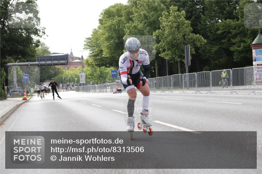 29.06.2025 - hella hamburg halbmarathon Jannik Wohlers http://msf.ph/oto/8313506 29.06.2025 08:59:13 Lombardsbrücke  meine-sportfotos.de