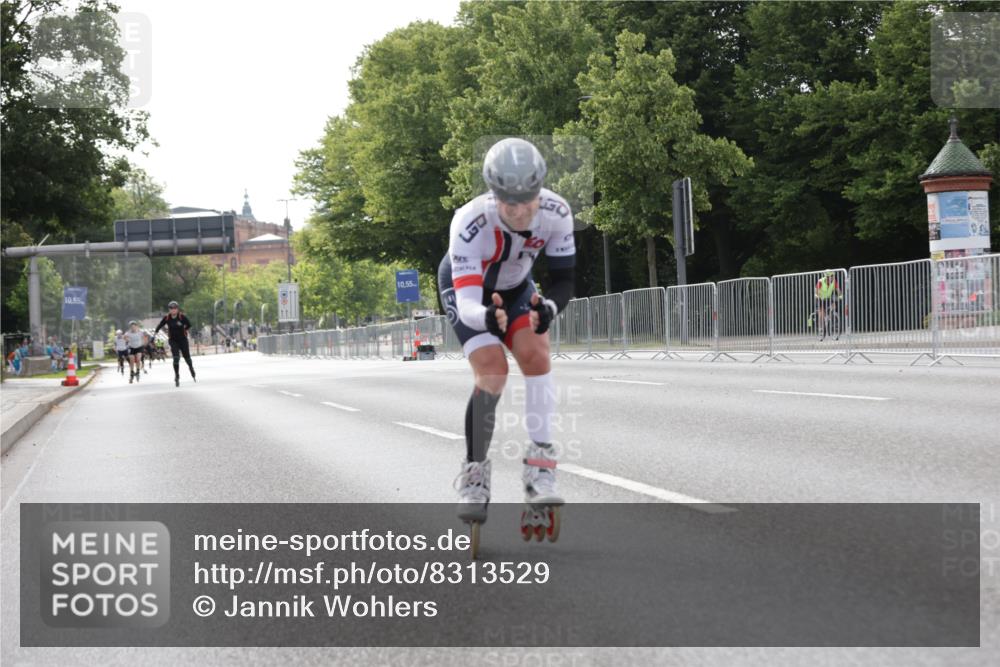 29.06.2025 - hella hamburg halbmarathon Jannik Wohlers http://msf.ph/oto/8313529 29.06.2025 08:59:13 Lombardsbrücke  meine-sportfotos.de
