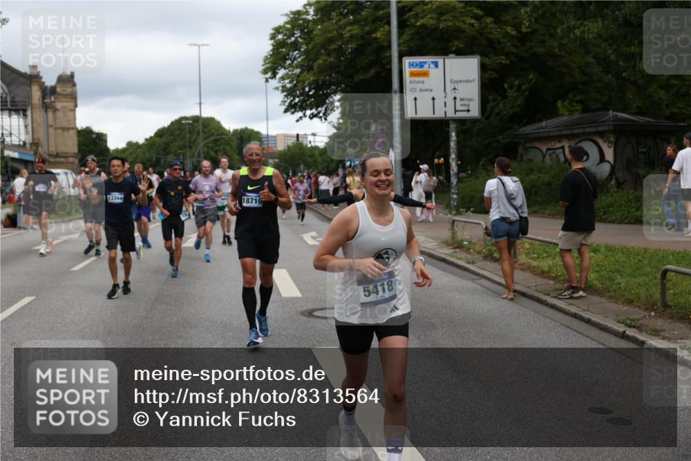29.06.2025 - hella hamburg halbmarathon Yannick Fuchs http://msf.ph/oto/8313564 29.06.2025 10:50:41 20KM 1485, 1583, 1955, 2034, 2741, 3413, 3435, 3836, 4152, 4940, 5033, 5418, 5492, 5570, 6399, 6416, 6835, 7716, 8393, 8542, 8652, 8669, 8825, 9488, 9727, 9820, 9884, 9907, 9934, 10133, 10212, 11083, 11212, 11612, 12014, 12348, 12440, 12523, 12590, 12712, 13394, 13666, 13750, 14139, 14408, 14588, 14678, 15097, 15407, 15431, 15695, 15712, 16113, 16121, 16257, 16261, 16470, 16634, 16679, 17268, 17617, 18208, 18652, 18719, 18899, 19091, 19184 meine-sportfotos.de