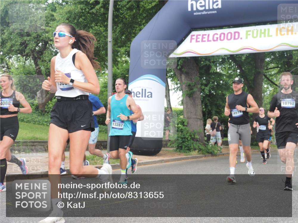 29.06.2025 - hella hamburg halbmarathon KatJ http://msf.ph/oto/8313655 29.06.2025 10:44:58 Zwischen KM18-KM19 1595, 2282, 2806, 2907, 3251, 4088, 5277, 5341, 6104, 6302, 7856 meine-sportfotos.de