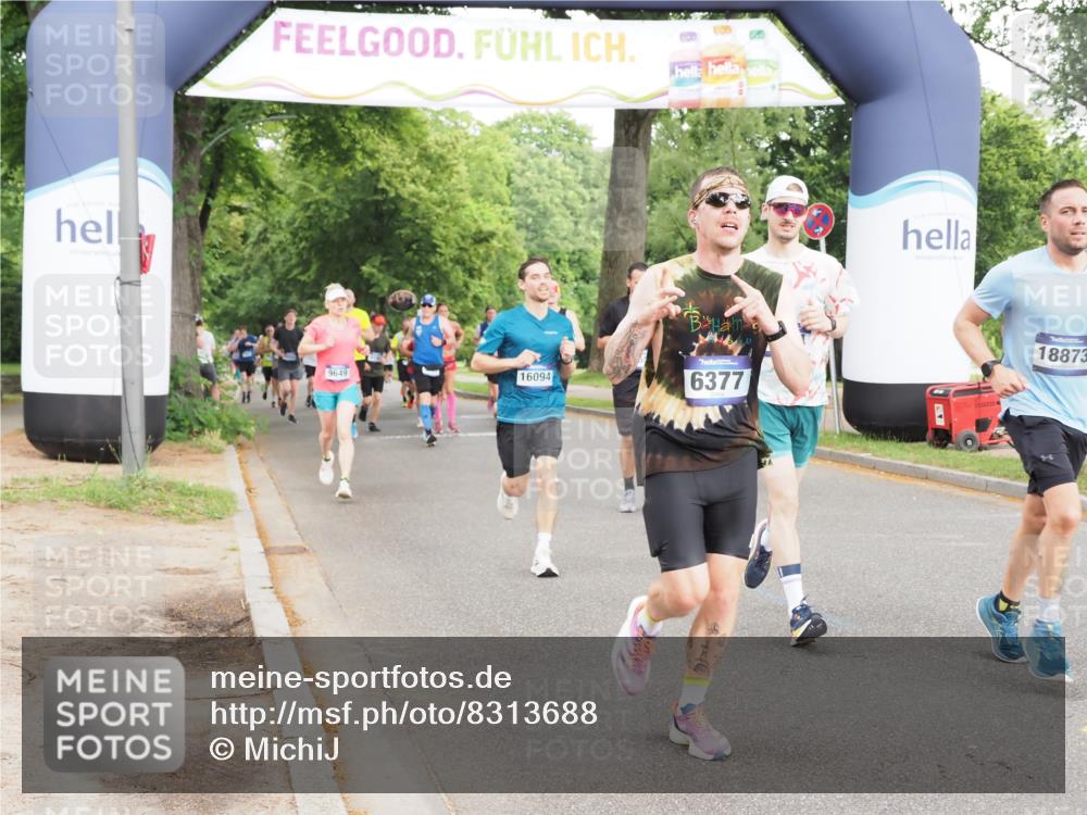29.06.2025 - hella hamburg halbmarathon MichiJ http://msf.ph/oto/8313688 29.06.2025 10:36:25 Zwischen KM18-KM19 1163, 1176, 1537, 1914, 3976, 5024, 5421, 6377, 6389, 6923, 8889, 11779, 14383, 15519, 15590, 15917, 16094, 16269, 17905, 18251, 18815, 18873, 18974 meine-sportfotos.de