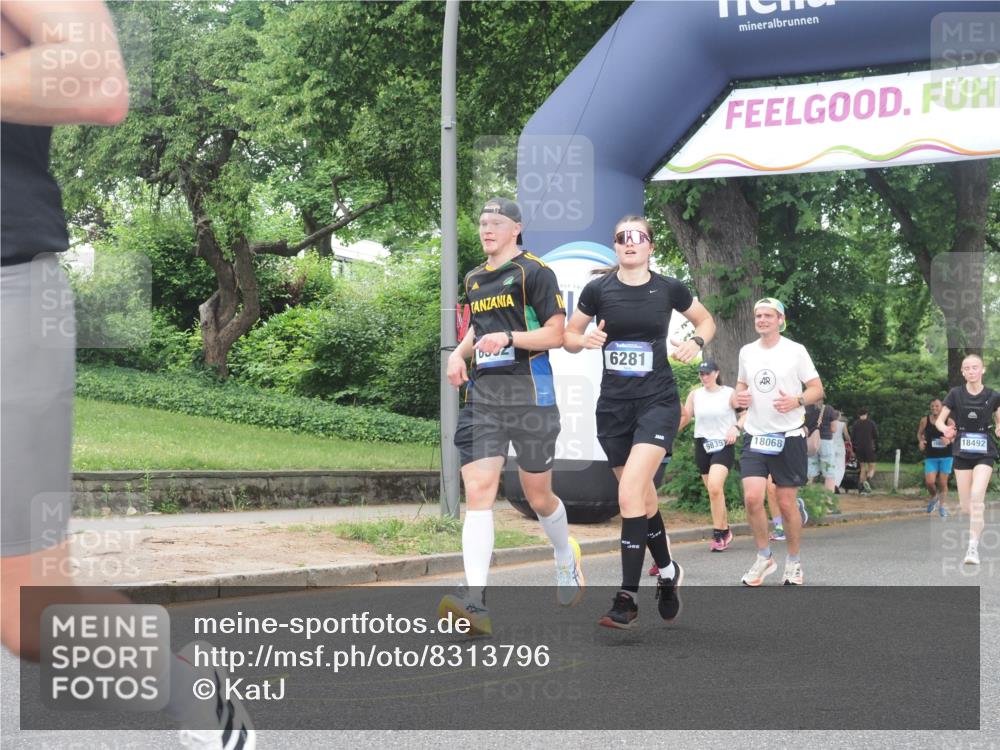 29.06.2025 - hella hamburg halbmarathon KatJ http://msf.ph/oto/8313796 29.06.2025 10:45:01 Zwischen KM18-KM19 1595, 2907, 3251, 4088, 5277, 5341, 6104, 6281, 6302 meine-sportfotos.de