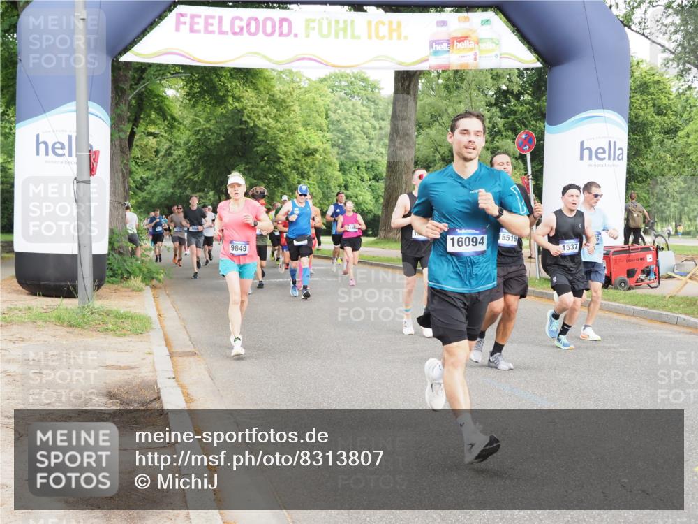 29.06.2025 - hella hamburg halbmarathon MichiJ http://msf.ph/oto/8313807 29.06.2025 10:36:26 Zwischen KM18-KM19 1163, 1176, 1537, 1914, 2516, 3976, 4183, 5024, 5421, 5460, 6377, 6389, 6923, 8889, 9649, 11779, 14383, 15519, 15917, 16094, 16269, 17905, 18815, 18873, 18974 meine-sportfotos.de