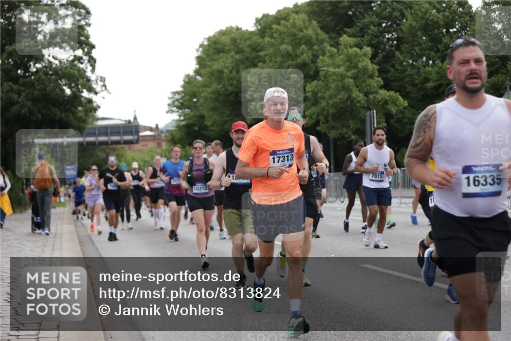 29.06.2025 - hella hamburg halbmarathon Jannik Wohlers http://msf.ph/oto/8313824 29.06.2025 10:38:43 Lombardsbrücke 1760, 2524, 2534, 2571, 2574, 2893, 2998, 3307, 3745, 4410, 4523, 4659, 6062, 6112, 6611, 7341, 7506, 7589, 7815, 8243, 8457, 8783, 9420, 9446, 9974, 9977, 10001, 10072, 10315, 10516, 10696, 11201, 12090, 12092, 12410, 12745, 13060, 13922, 14856, 14871, 14956, 15262, 15765, 16335, 16388, 16841, 16883, 17313, 17368, 17536 meine-sportfotos.de