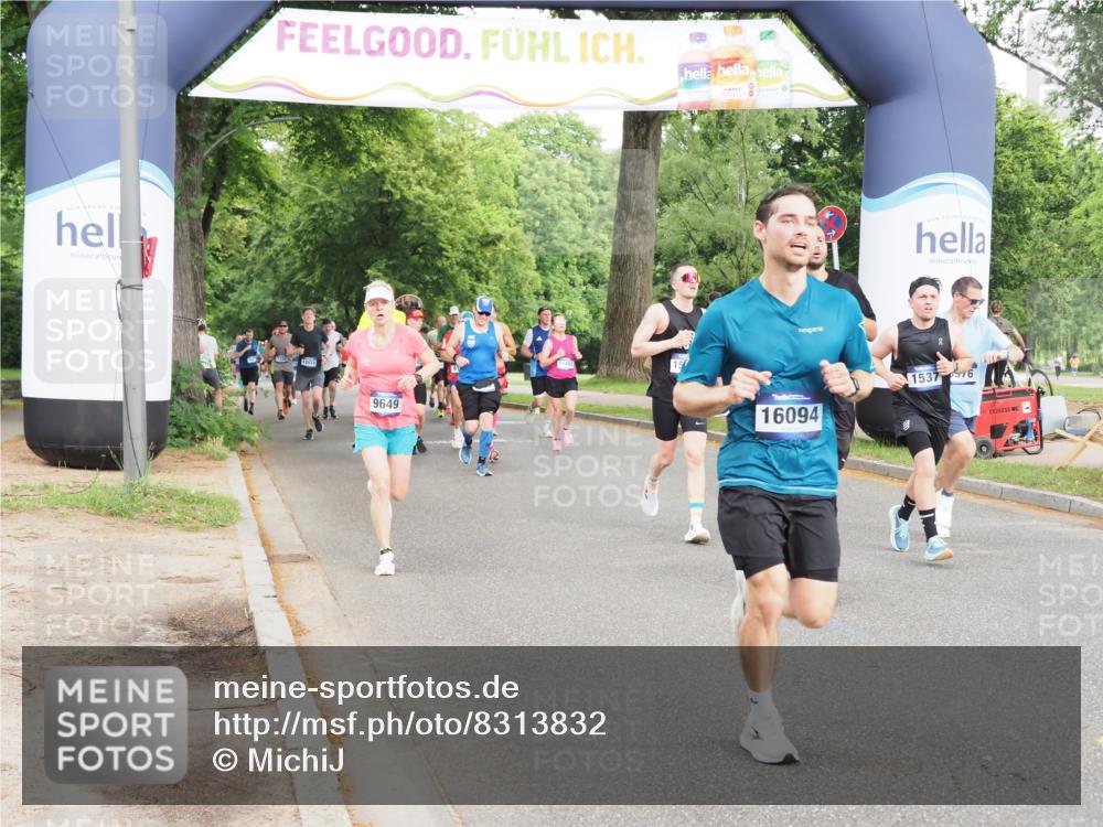 29.06.2025 - hella hamburg halbmarathon MichiJ http://msf.ph/oto/8313832 29.06.2025 10:36:26 Zwischen KM18-KM19 1163, 1176, 1537, 1914, 2516, 3976, 4183, 5024, 5421, 5460, 6377, 6389, 6923, 8889, 9649, 11779, 14383, 15519, 15917, 16094, 16269, 17905, 18815, 18873, 18974 meine-sportfotos.de