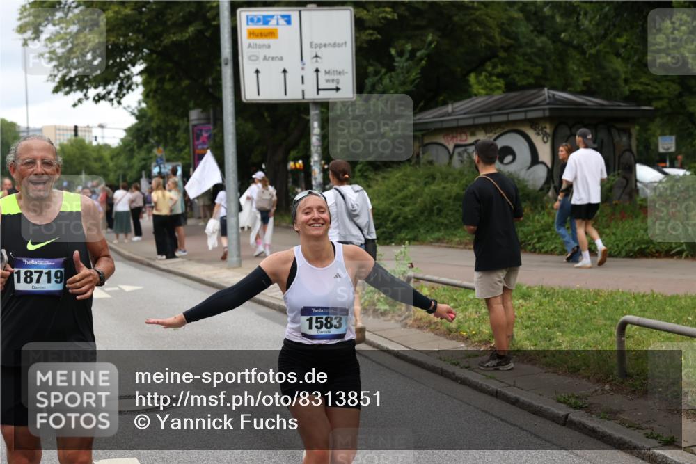 29.06.2025 - hella hamburg halbmarathon Yannick Fuchs http://msf.ph/oto/8313851 29.06.2025 10:50:42 20KM 1485, 1583, 1955, 2034, 2741, 3413, 3435, 3836, 4940, 5033, 5418, 5492, 5570, 6399, 6416, 6835, 7716, 8393, 8542, 8652, 8669, 8825, 9488, 9727, 9820, 9884, 9907, 9934, 10133, 10212, 11083, 11212, 11612, 12014, 12348, 12440, 12523, 12590, 12712, 13394, 13666, 13750, 14139, 14408, 14678, 15097, 15431, 15695, 15712, 15726, 16113, 16257, 16261, 16470, 16634, 16679, 17268, 17617, 18208, 18652, 18719, 18899, 19091, 19184 meine-sportfotos.de