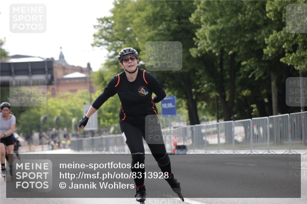 29.06.2025 - hella hamburg halbmarathon Jannik Wohlers http://msf.ph/oto/8313928 29.06.2025 08:59:20 Lombardsbrücke  meine-sportfotos.de