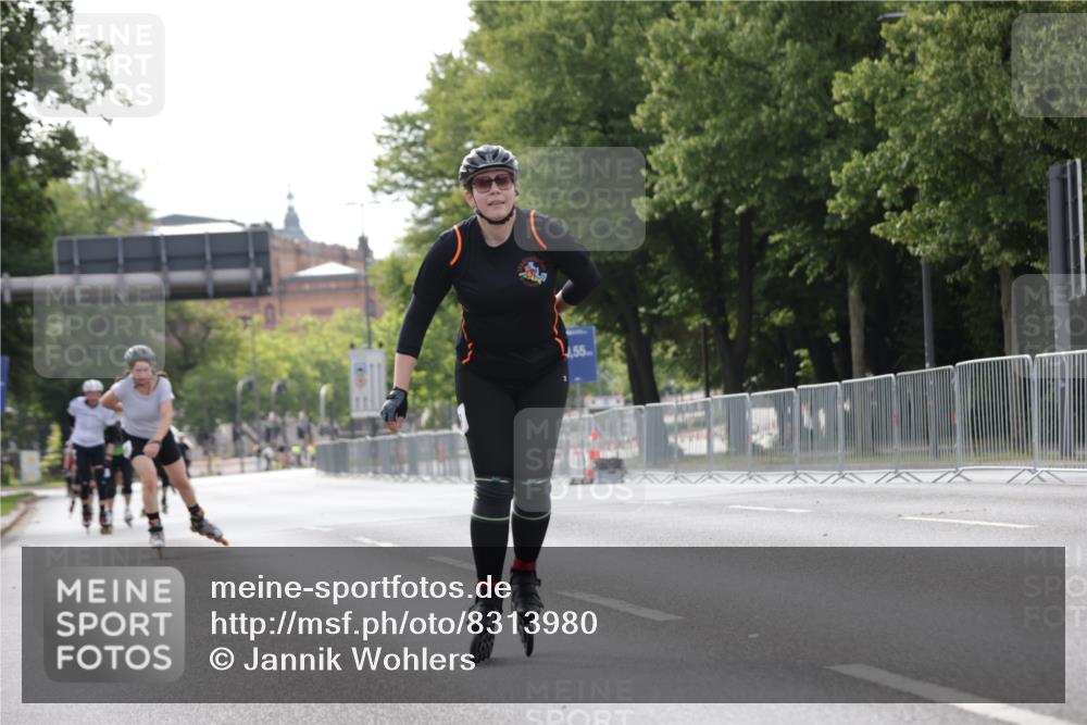 29.06.2025 - hella hamburg halbmarathon Jannik Wohlers http://msf.ph/oto/8313980 29.06.2025 08:59:20 Lombardsbrücke  meine-sportfotos.de