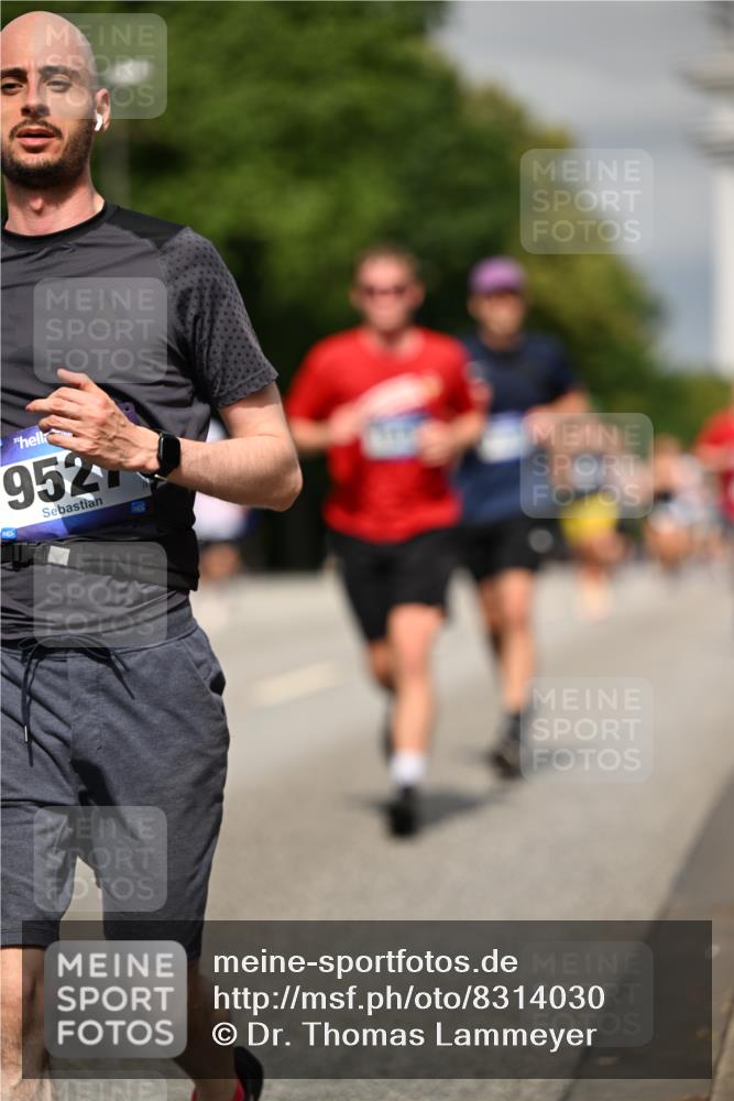 29.06.2025 - hella hamburg halbmarathon Dr. Thomas Lammeyer http://msf.ph/oto/8314030 29.06.2025 10:17:11 Kennedybrücke 1007, 1328, 1859, 2961, 3218, 3729, 4187, 4554, 4950, 5597, 5598, 6026, 7346, 8115, 8279, 8913, 9128, 9527, 10581 meine-sportfotos.de