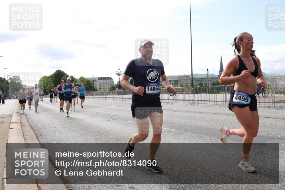29.06.2025 - hella hamburg halbmarathon Lena Gebhardt http://msf.ph/oto/8314090 29.06.2025 10:12:28 Lombardsbrücke 3262, 14863, 4499, 1062, 1249, 1610, 1785, 1790, 1850, 1851, 1939, 2531, 2661, 2891, 2963, 2964, 3182, 3248, 3262, 3746, 4453, 4499, 4554, 5150, 5166, 5176, 5597, 5598, 6822, 6871, 6966, 7014, 7474, 7907, 8917, 8971, 9253, 9254, 9405, 9705, 10581, 10685, 11509, 11525, 11581, 12456, 13171, 13566, 13816, 14060, 14196, 14313, 14540, 14863, 14868, 14869, 15137, 15369, 16379, 16473, 16826, 16911, 16976, 17994, 18178, 18429, 18493, 18655 meine-sportfotos.de