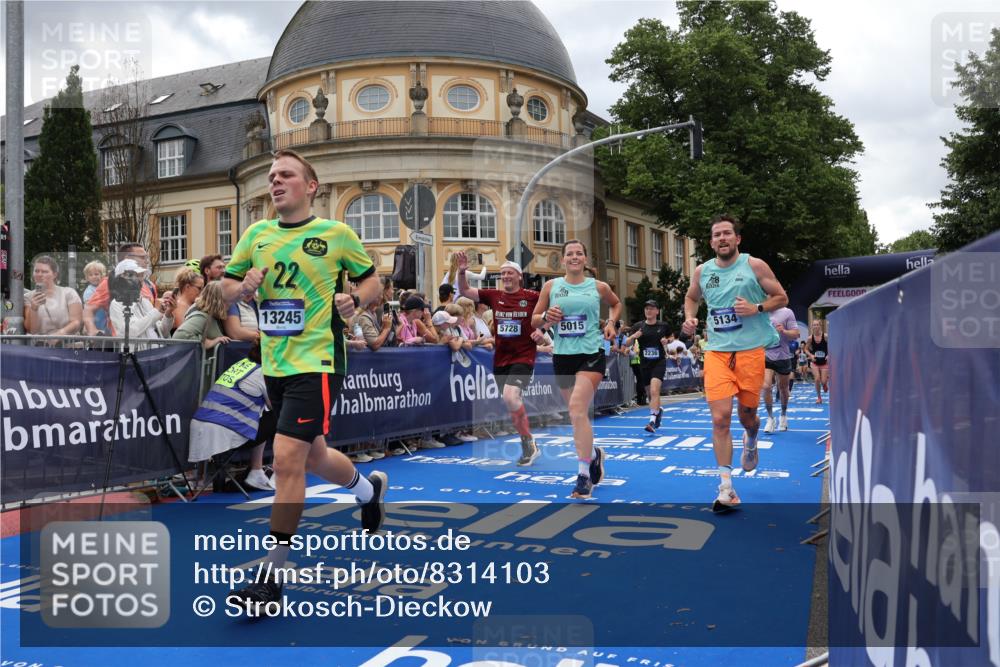 29.06.2025 - hella hamburg halbmarathon Strokosch-Dieckow http://msf.ph/oto/8314103 29.06.2025 10:57:33 Ziel 1239, 2236, 2606, 2652, 3435, 4502, 5015, 5134, 5457, 5458, 5728, 6281, 6302, 8393, 12144, 12774, 13245, 13523, 14571, 14951, 15217, 15220, 15695, 16093, 17758, 17769, 17814, 18388 meine-sportfotos.de