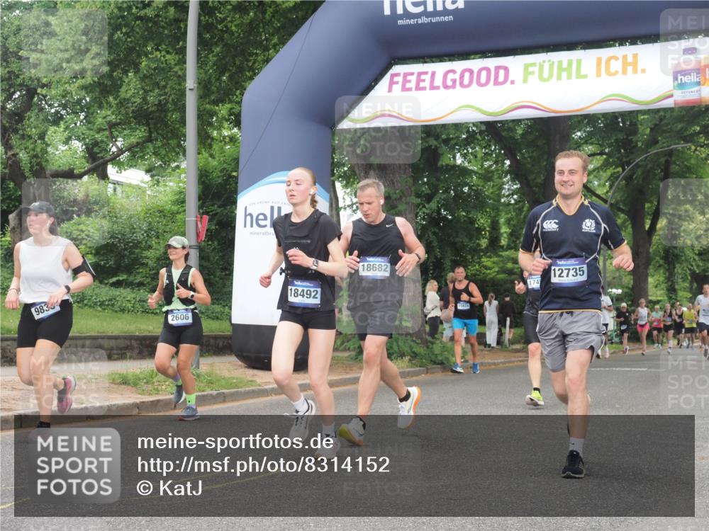 29.06.2025 - hella hamburg halbmarathon KatJ http://msf.ph/oto/8314152 29.06.2025 10:45:03 Zwischen KM18-KM19 1595, 2606, 3251, 4088, 5277, 5341, 6281, 6302 meine-sportfotos.de