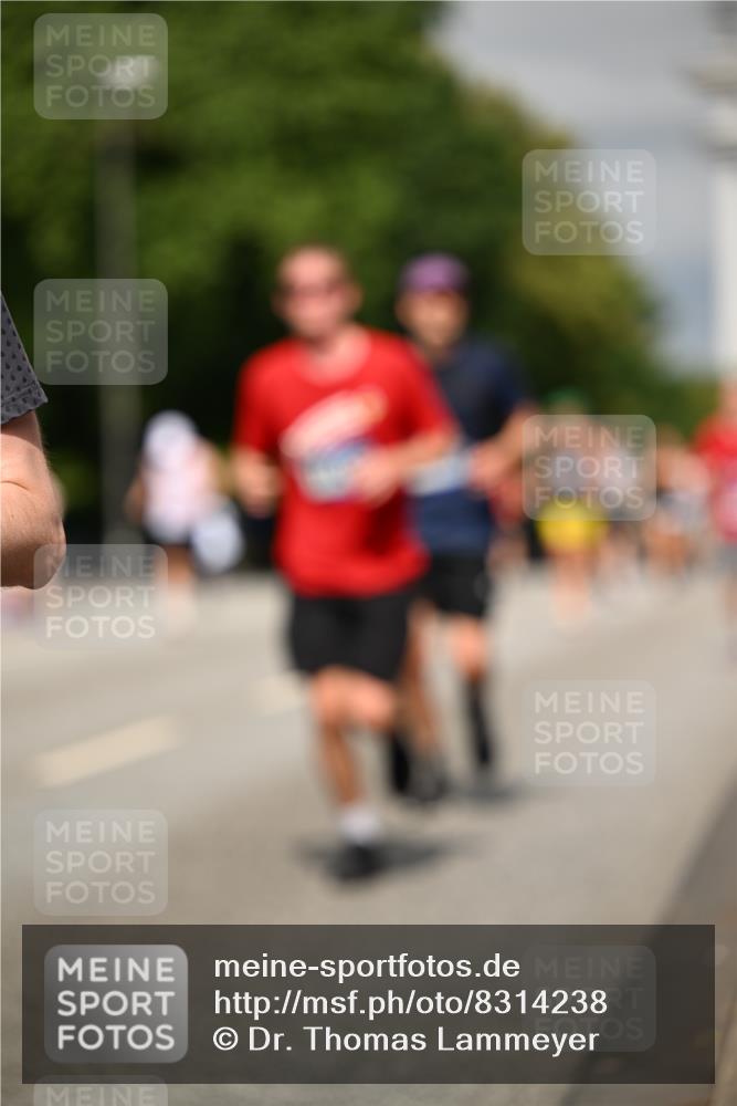 29.06.2025 - hella hamburg halbmarathon Dr. Thomas Lammeyer http://msf.ph/oto/8314238 29.06.2025 10:17:12 Kennedybrücke 1007, 1328, 1859, 2961, 3218, 3729, 4187, 4554, 4950, 5597, 5598, 6026, 7346, 8115, 8279, 8913, 9128, 9527, 10581 meine-sportfotos.de