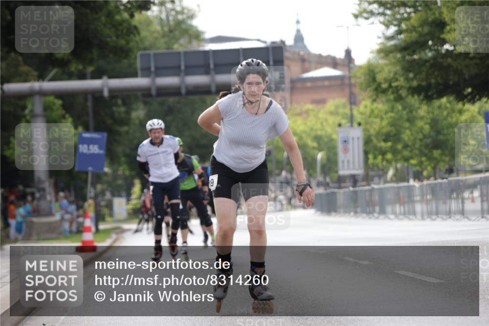 29.06.2025 - hella hamburg halbmarathon Jannik Wohlers http://msf.ph/oto/8314260 29.06.2025 08:59:22 Lombardsbrücke  meine-sportfotos.de