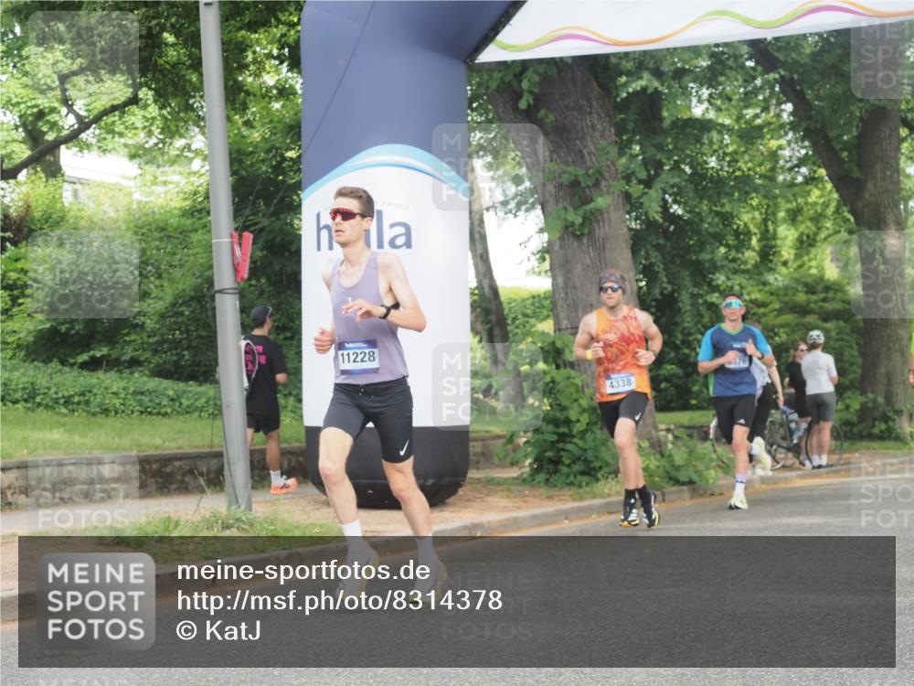 29.06.2025 - hella hamburg halbmarathon KatJ http://msf.ph/oto/8314378 29.06.2025 10:15:41 Zwischen KM18-KM19 4338 meine-sportfotos.de