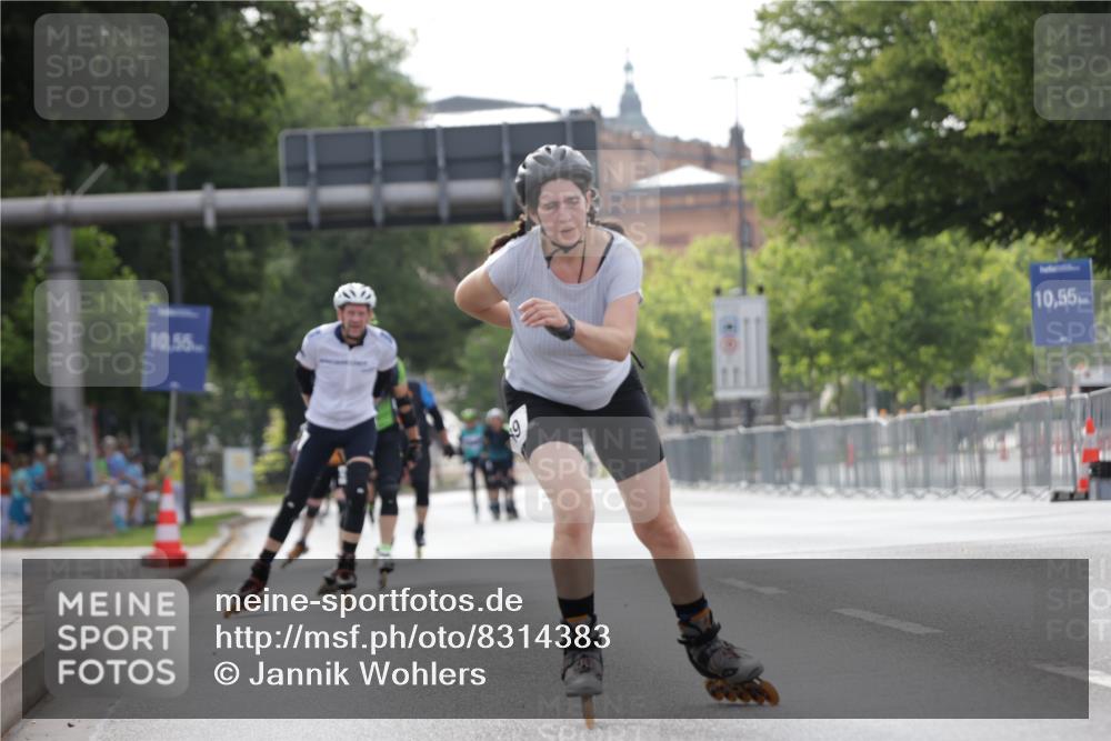 29.06.2025 - hella hamburg halbmarathon Jannik Wohlers http://msf.ph/oto/8314383 29.06.2025 08:59:23 Lombardsbrücke  meine-sportfotos.de