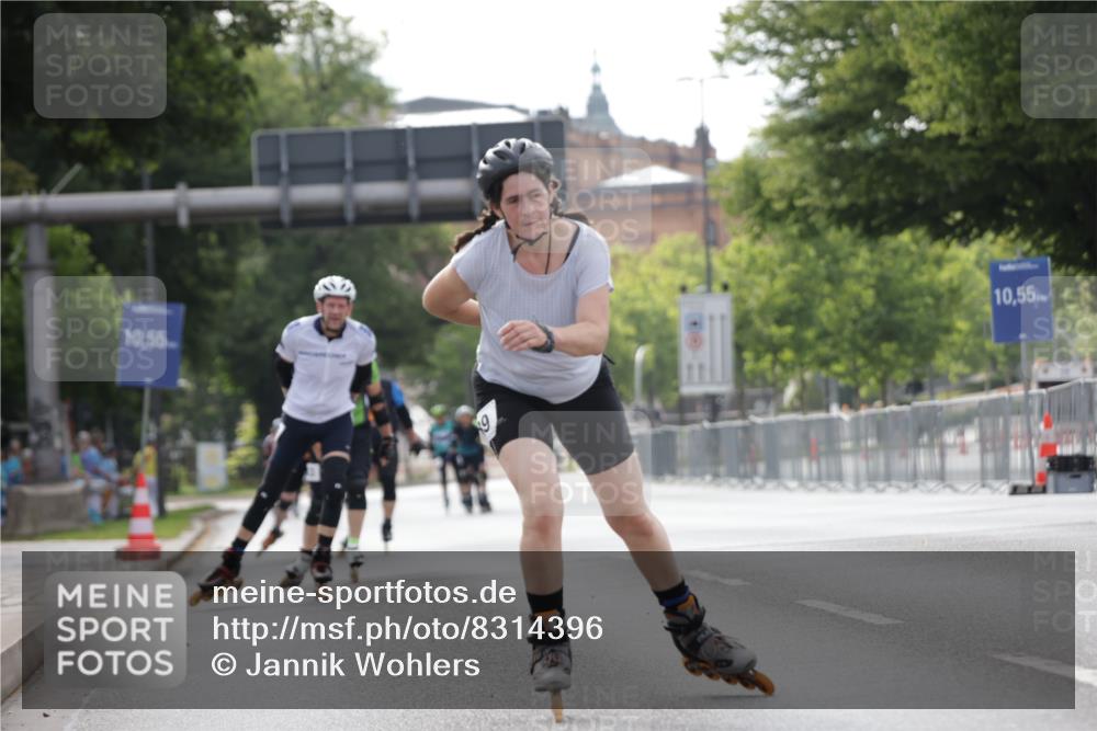 29.06.2025 - hella hamburg halbmarathon Jannik Wohlers http://msf.ph/oto/8314396 29.06.2025 08:59:23 Lombardsbrücke  meine-sportfotos.de