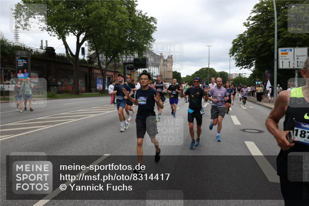 29.06.2025 - hella hamburg halbmarathon Yannick Fuchs http://msf.ph/oto/8314417 29.06.2025 10:50:43 20KM 1485, 1583, 1955, 2034, 2741, 3413, 3435, 3836, 4940, 5033, 5418, 5492, 6399, 6416, 6835, 7716, 8393, 8542, 8652, 8669, 8825, 9488, 9727, 9820, 9884, 9907, 9934, 10133, 10212, 11083, 11212, 11590, 11612, 12014, 12348, 12440, 12523, 12590, 12712, 13394, 13666, 13750, 13863, 14139, 14369, 14408, 14678, 15097, 15145, 15431, 15695, 15712, 15726, 16113, 16257, 16261, 16470, 16634, 16679, 17617, 18208, 18652, 18719, 18899, 19091, 19184 meine-sportfotos.de