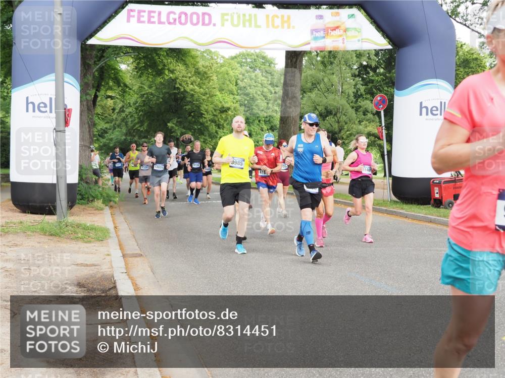 29.06.2025 - hella hamburg halbmarathon MichiJ http://msf.ph/oto/8314451 29.06.2025 10:36:28 Zwischen KM18-KM19 1163, 1176, 1537, 1914, 2516, 3976, 3985, 4183, 4185, 5024, 5421, 5460, 6377, 6389, 9649, 11467, 11779, 14383, 15519, 15917, 16094, 16269, 17127, 18598, 18873 meine-sportfotos.de
